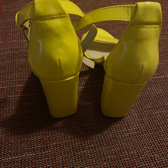 Nine West shoes - Picture 3 of 3